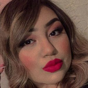 Meet your Posher, Fatima